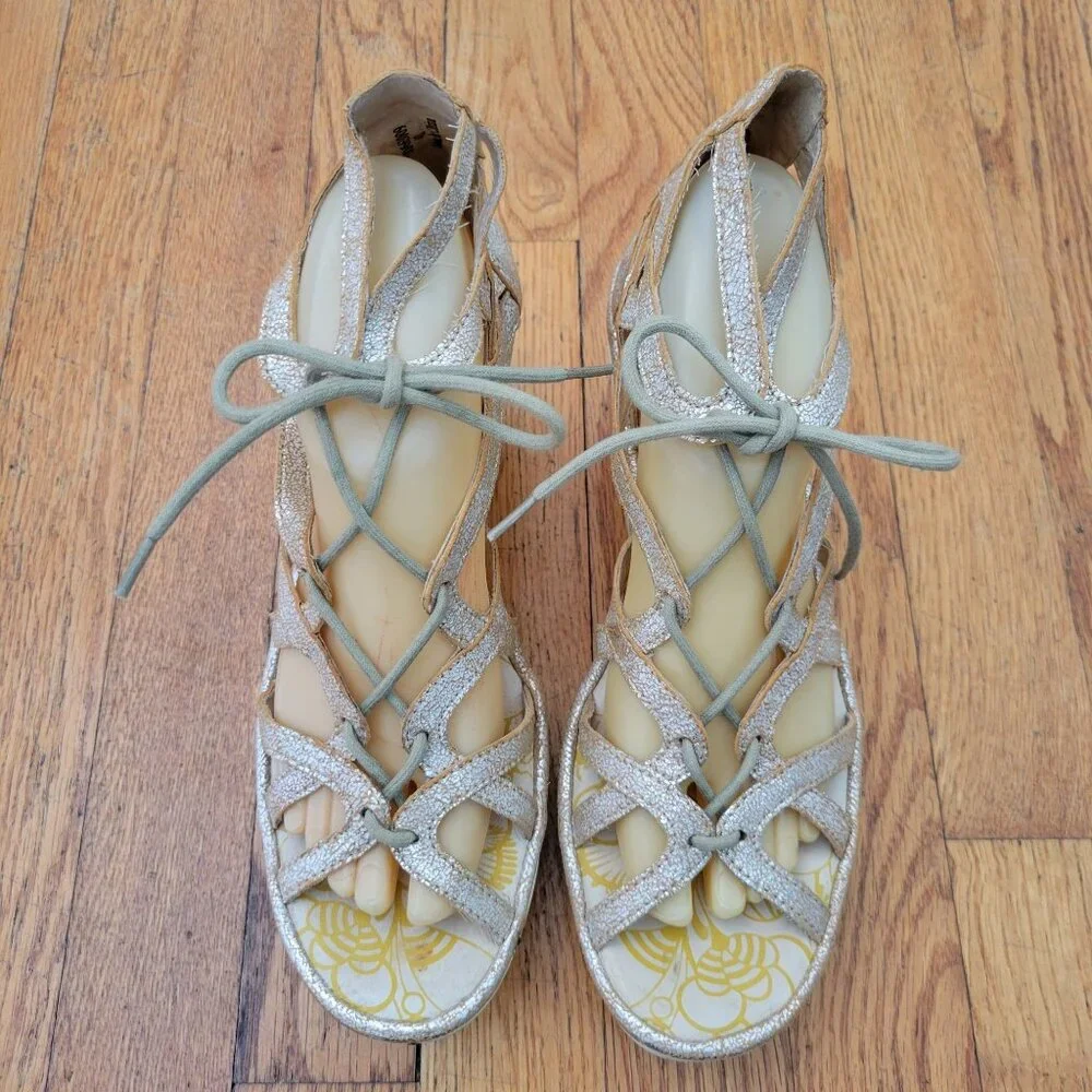 Fly London 40 YUKE Metallic Wedge Silver Gold‎ Glitter Sandals 9 9.5